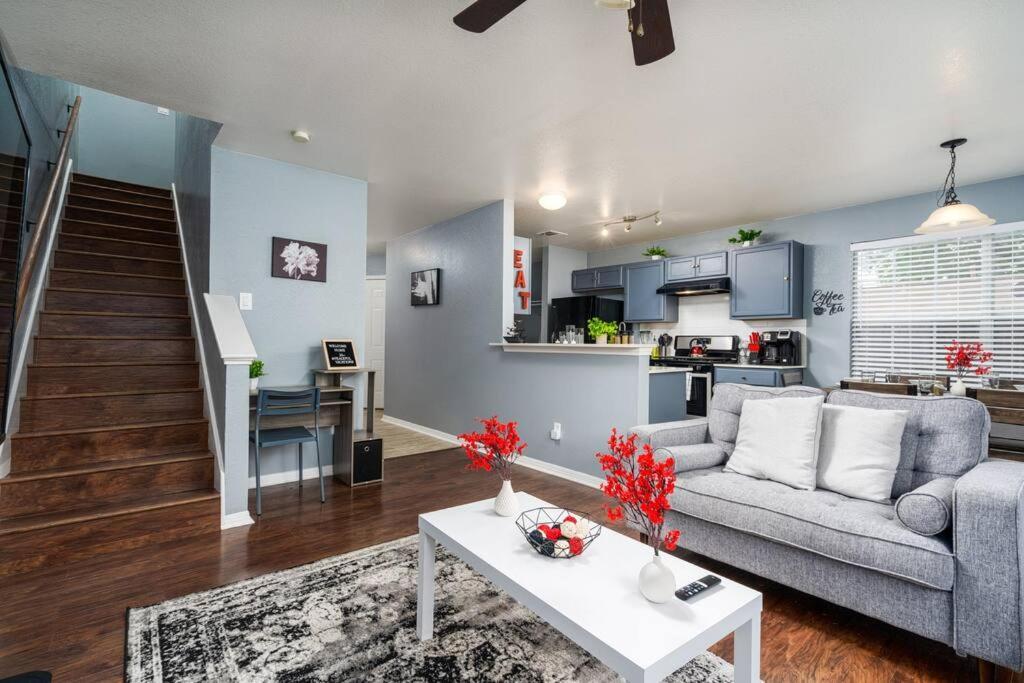 Elegant/4Miles To Downtown/Gameroom & Firepit Austin Exterior foto