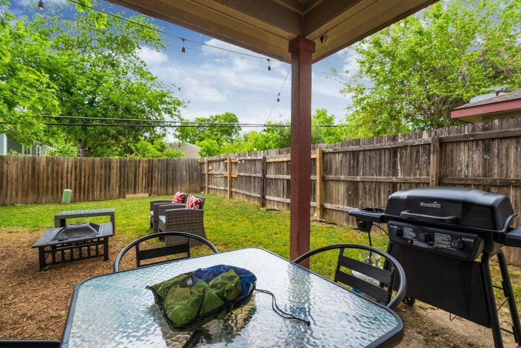 Elegant/4Miles To Downtown/Gameroom & Firepit Austin Exterior foto